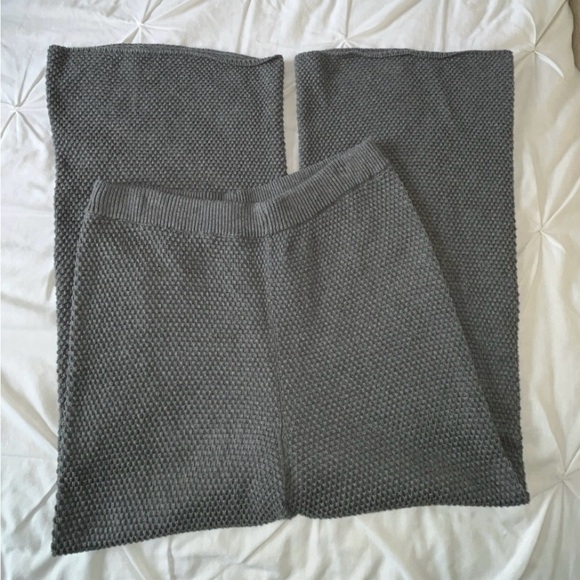 Free People Beach “Hailee” Wide-Leg, Cropped Grey Knit Sweater Pants SIZE M - Picture 1 of 7